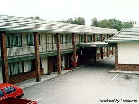 North Pointe Inn And Suites 킬로나 외부 사진